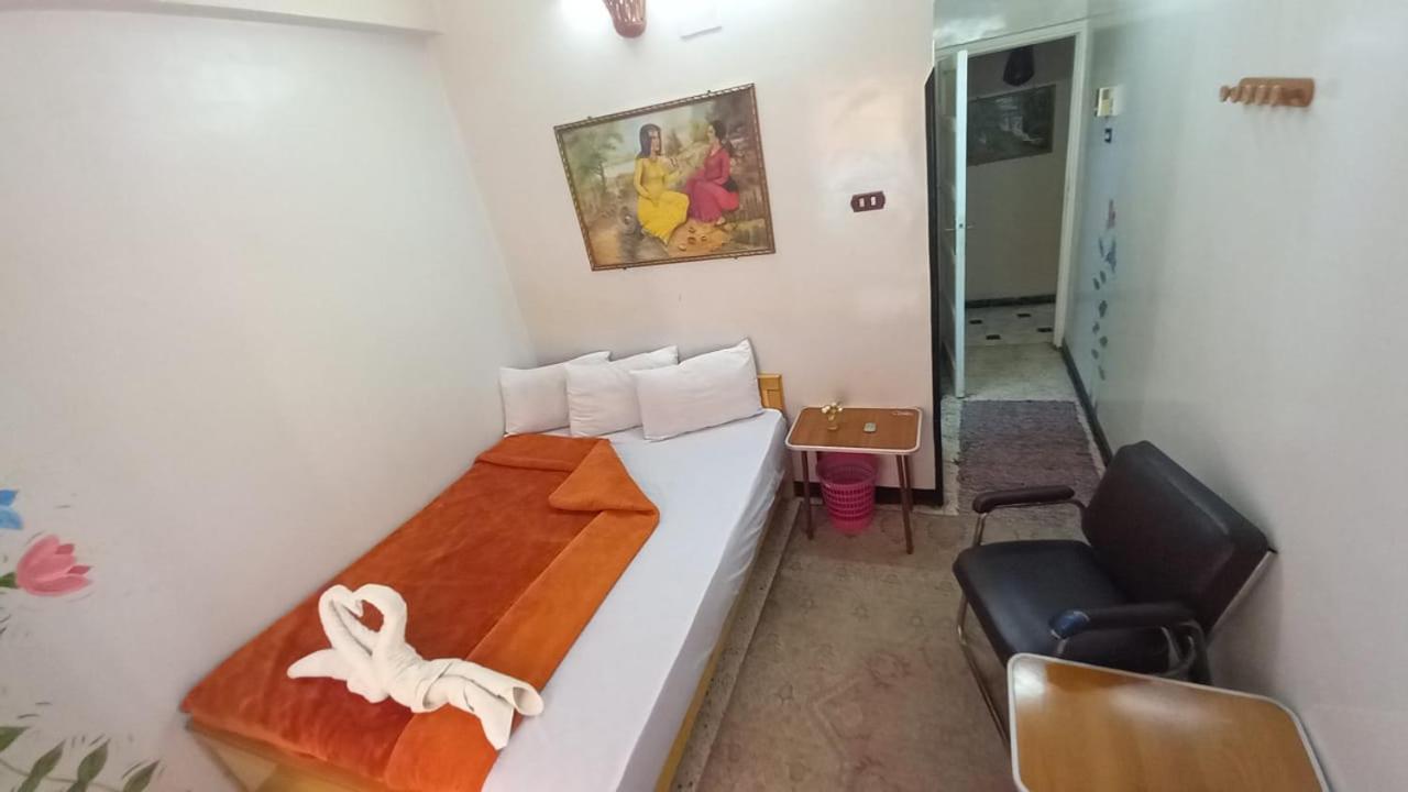 Happy Land Luxor Hostel Bagian luar foto
