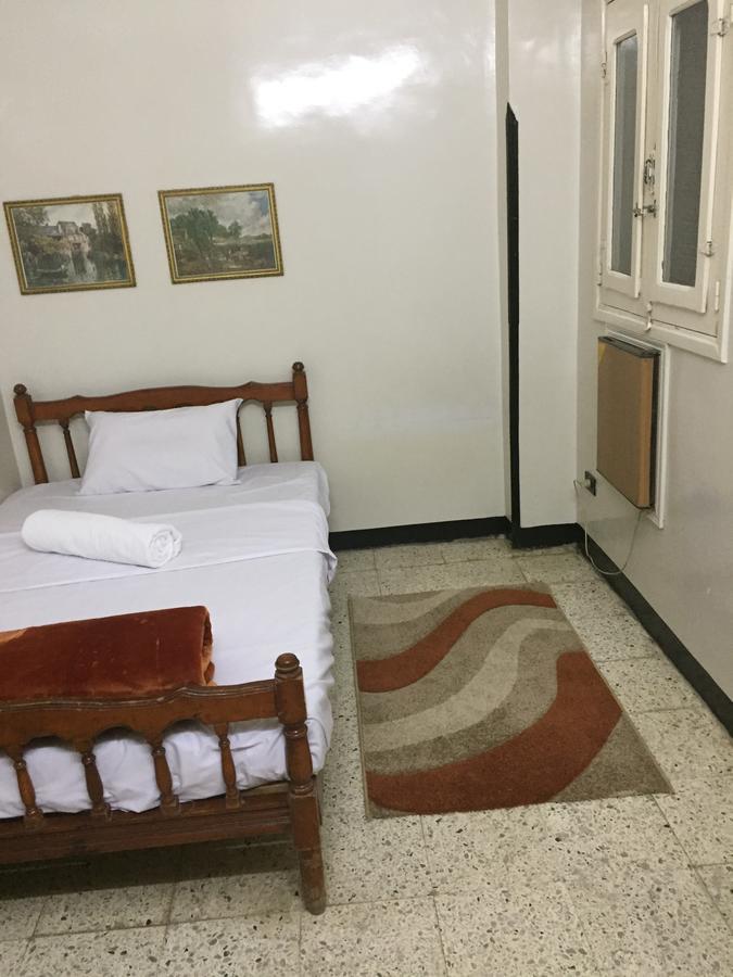 Happy Land Luxor Hostel Bagian luar foto